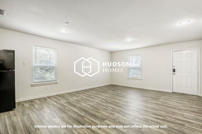 1605 E Morphy St - Photo 4 of 14