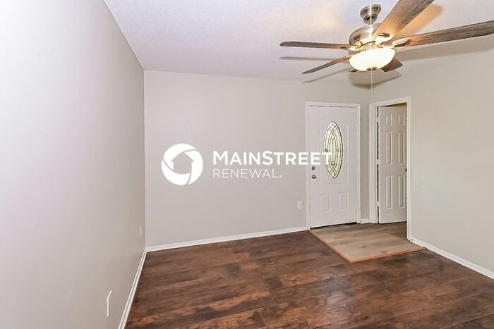 10256 Palmer Dr - Photo 4 of 16