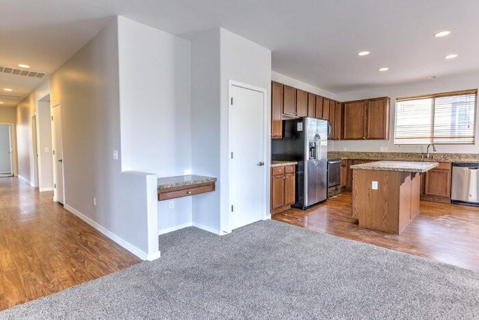 232 W Calle La Bolita - Photo 6 of 37