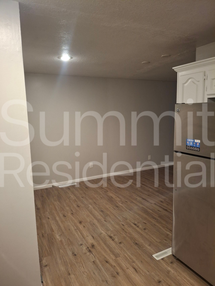 8001 E 89th Ter - Photo 6 of 12