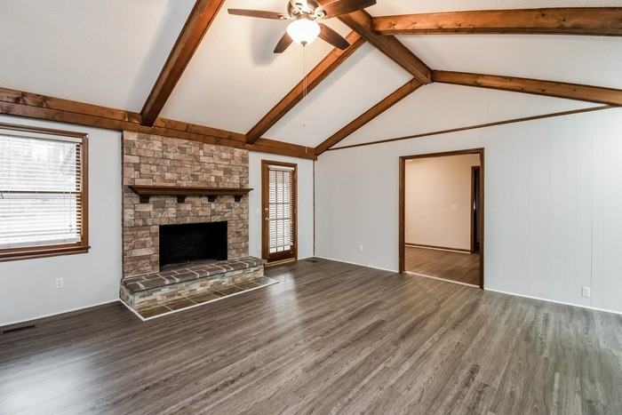 312 Bow Church Rd - Photo 3 of 10