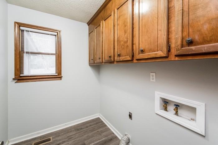 312 Bow Church Rd - Photo 4 of 10