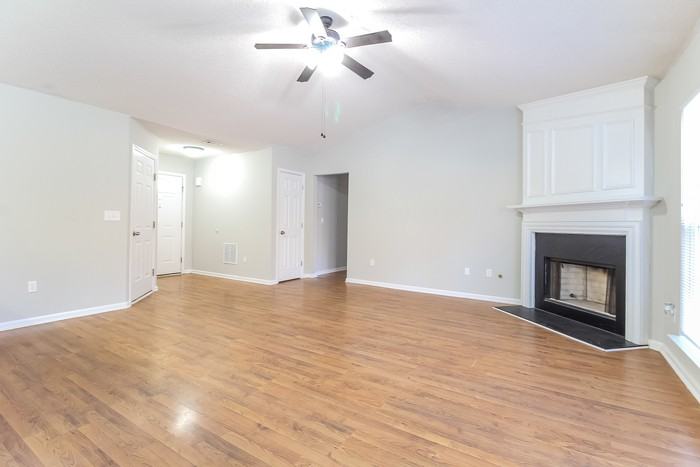 107 Valhalla Ln - Photo 3 of 11