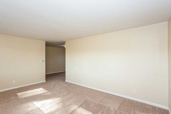 9050 E 206th St - Photo 6 of 17