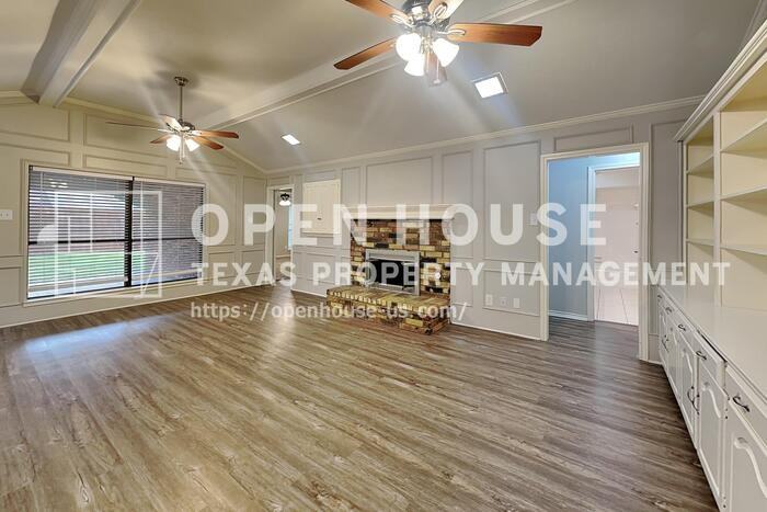 4105 Prospect Ln - Photo 4 of 26