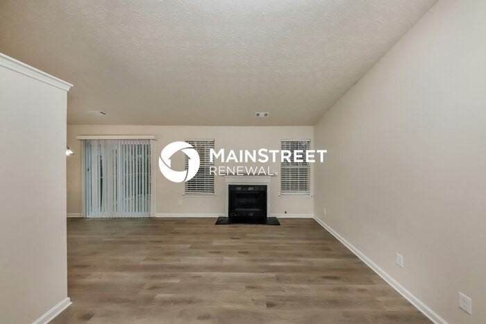 1357 Ling Dr - Photo 4 of 17