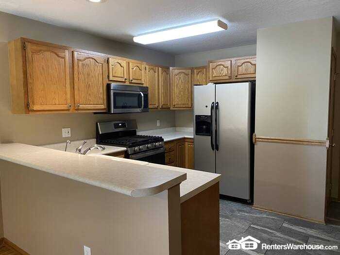 737 Kitterman Cir - Photo 2 of 22