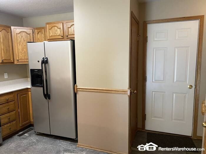 737 Kitterman Cir - Photo 3 of 22