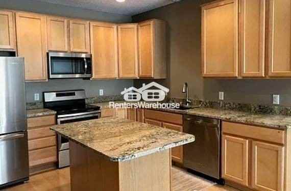 4820 Underwood Ln N #E - Photo 2 of 14