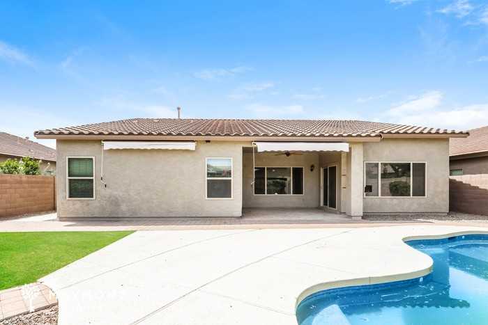 43914 W Adobe Cir - Photo 3 of 3