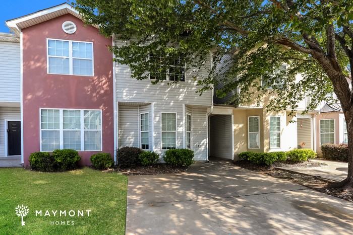 2275 Nicole Dr - Photo 2 of 3