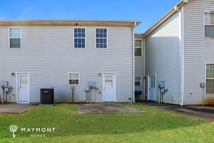 2275 Nicole Dr - Photo 3 of 3