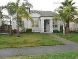 featured image of 2921 W Creek Ln