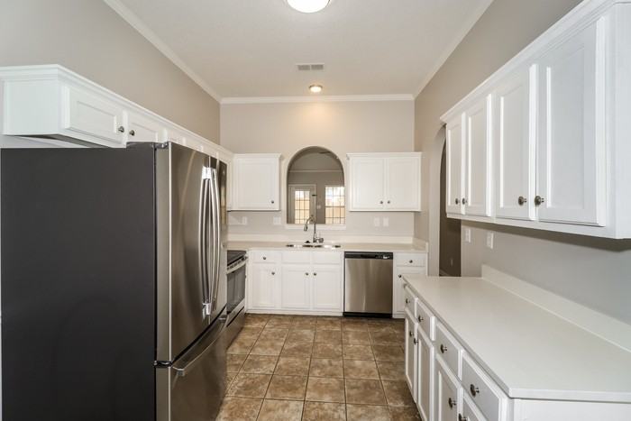 10092 Cross Ridge Rd - Photo 6 of 13