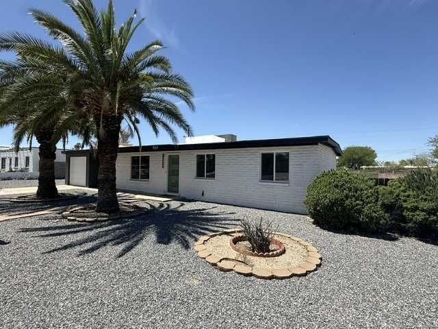 924 S Elmerita Ave - Photo 3 of 43