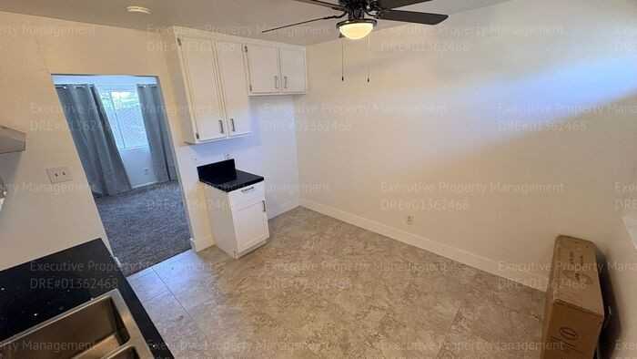 605 8th St #C - Photo 7 of 19