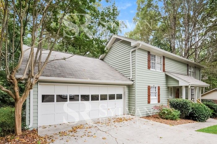 4381 Hardwood Cir Sw - Photo 2 of 16