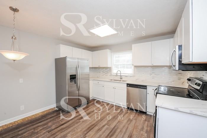 4381 Hardwood Cir Sw - Photo 7 of 16