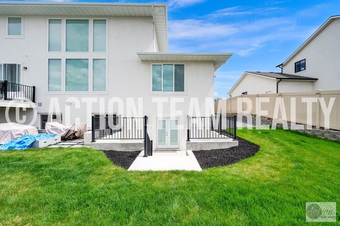 11676 S Dorothy Vista Dr #B - Photo 2 of 15