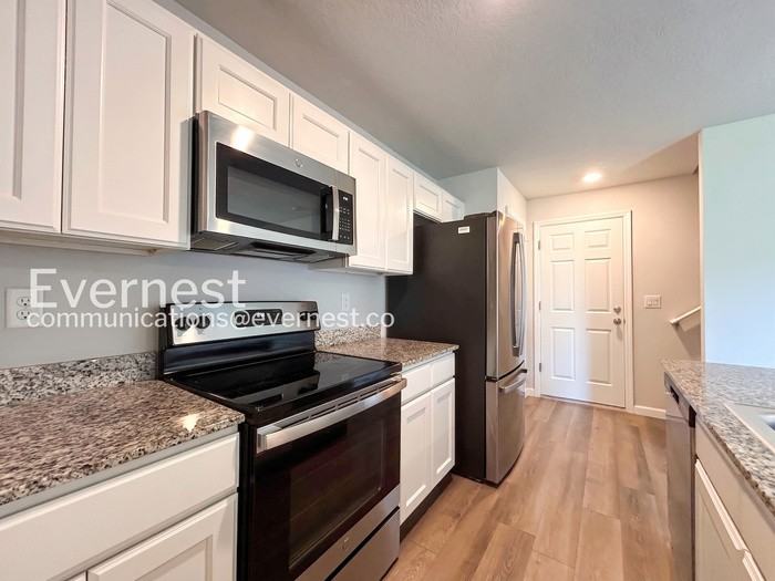 4 Sea Ship Pl - Photo 6 of 34