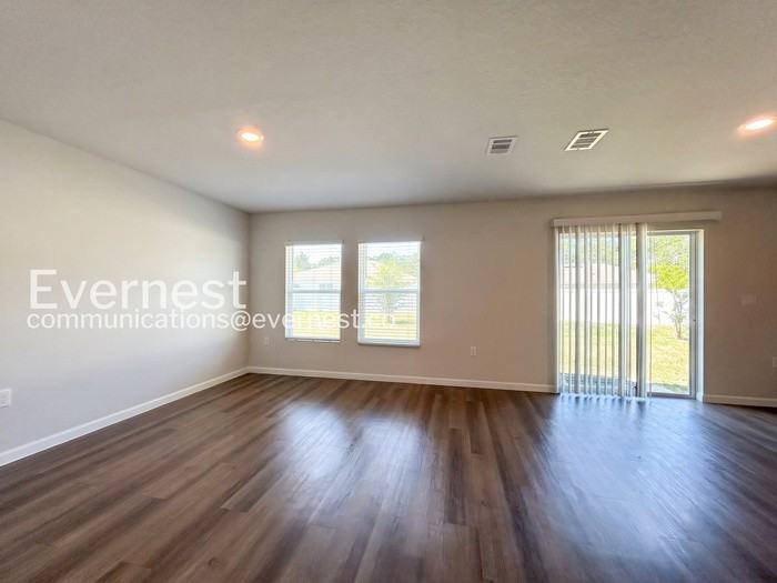 4 Sea Ship Pl - Photo 7 of 34