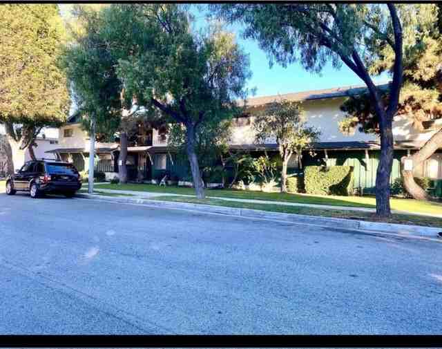 711 Claraday St #A - Photo 2 of 10