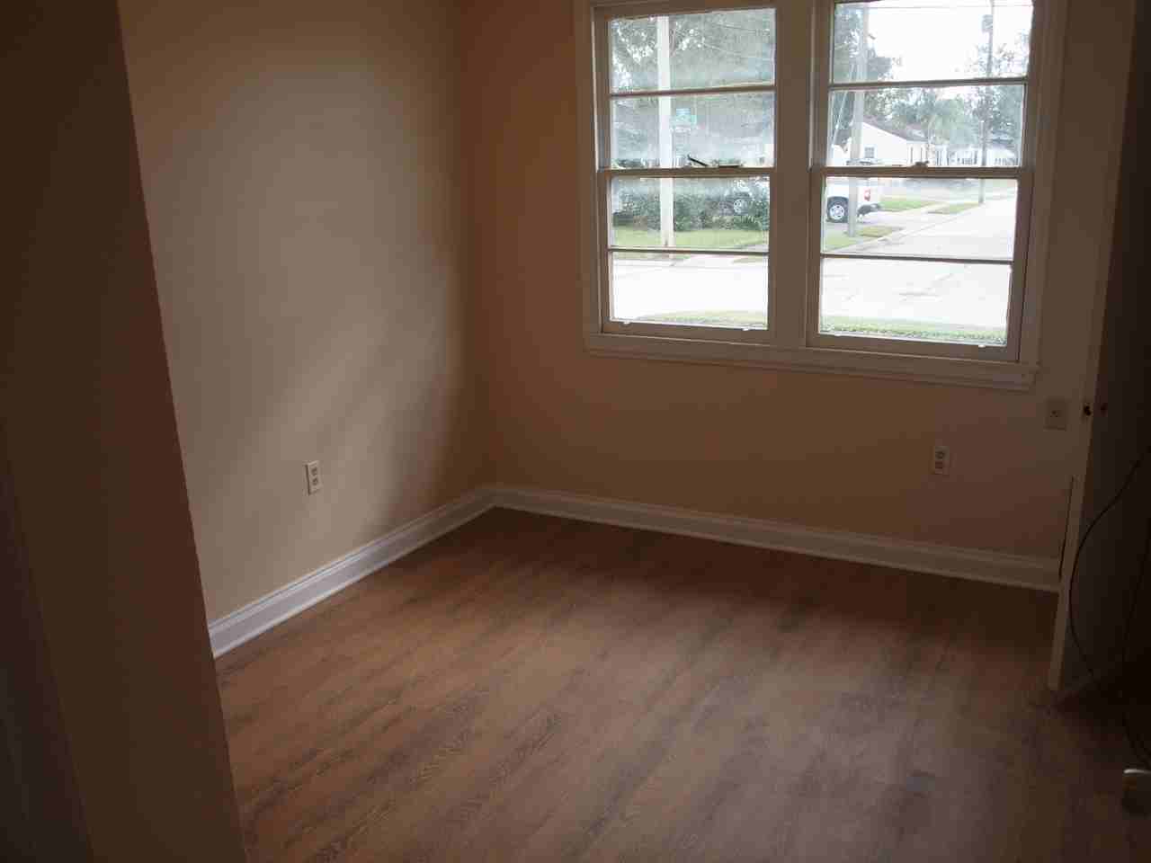 Lausat St #NA - Photo 7 of 17