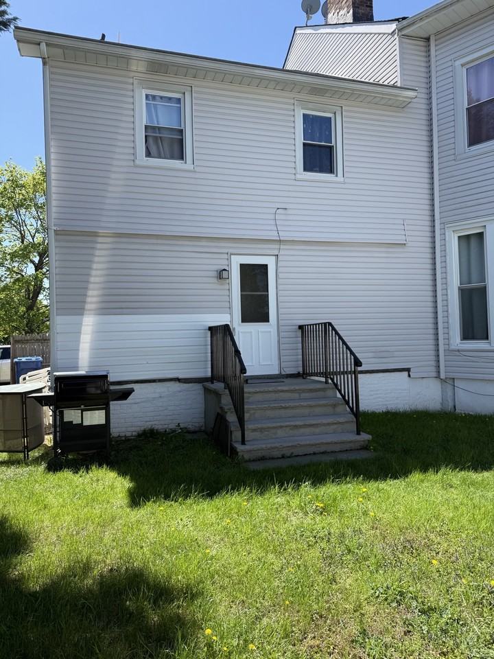 52 Marlborough Ave #3 - Photo 3 of 22