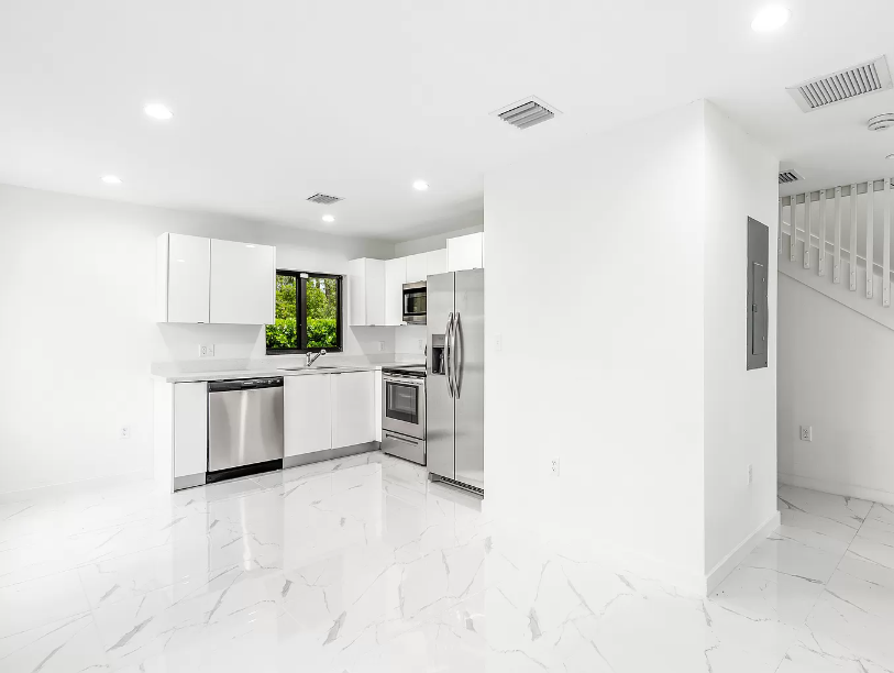1825 Nw 68th St #1 - Photo 5 of 12