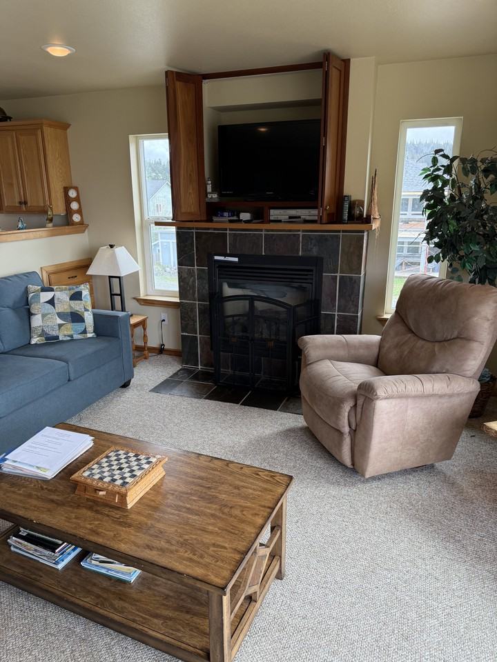525 5th St - Photo 5 of 15