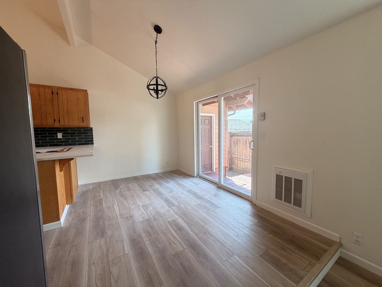 2423 Benson Ln - Photo 2 of 17