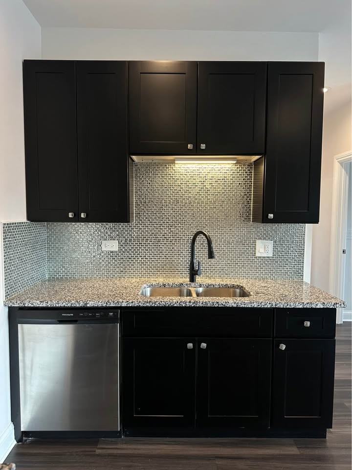 4401 N Keeler Ave #2 - Photo 3 of 20