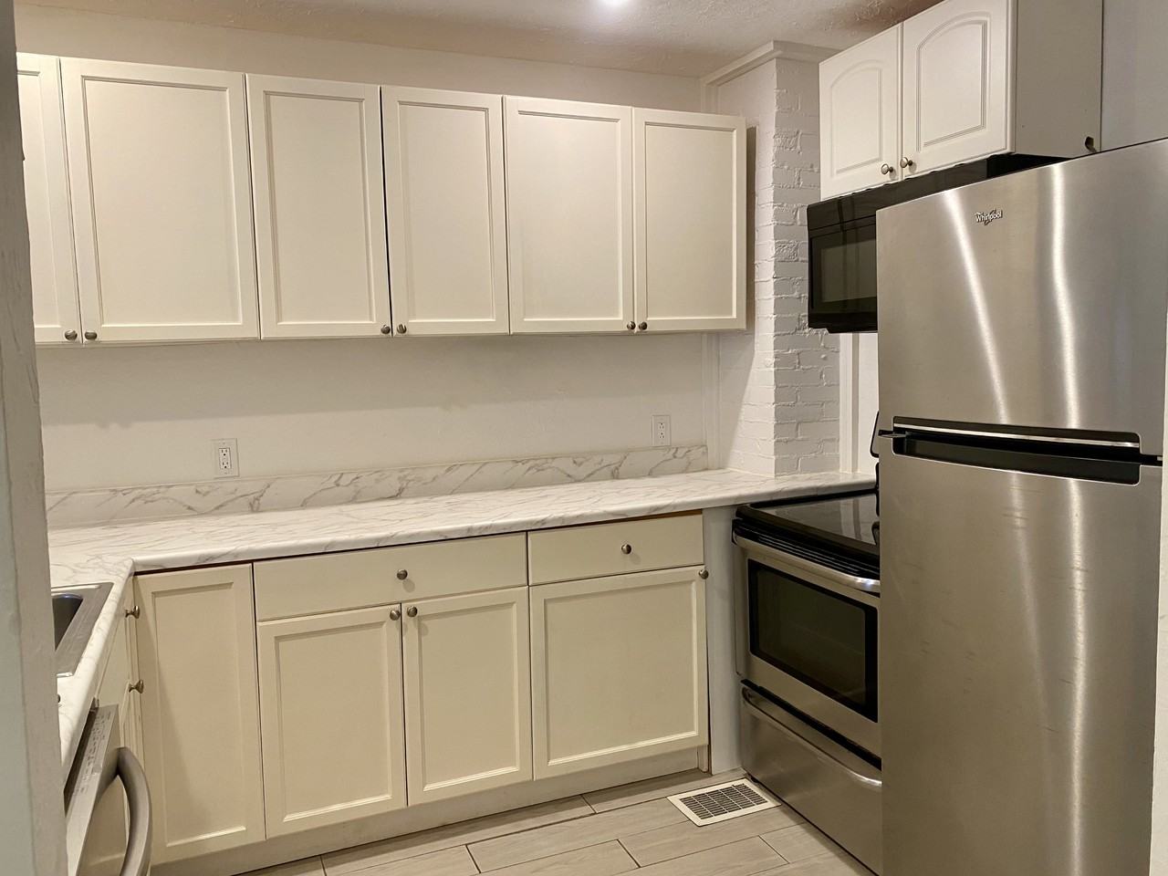 251 Mateo Way Ne #NA - Photo 5 of 13