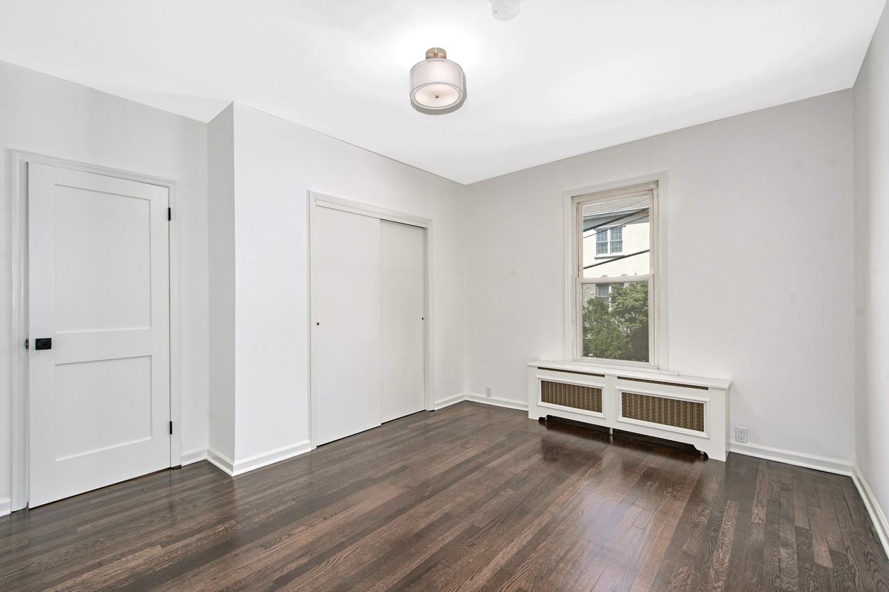 1097 Boston Post Rd #1 - Photo 7 of 15