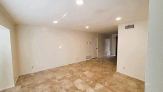 616 W Graaf Ave #B - Photo 1 of 1