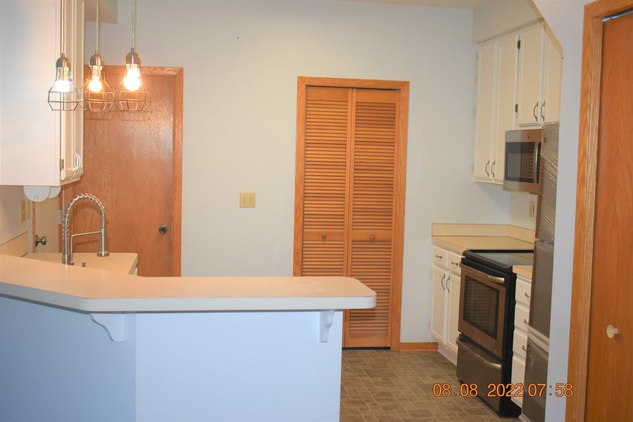 2200 Ranchview Ln N #140 - Photo 5 of 15