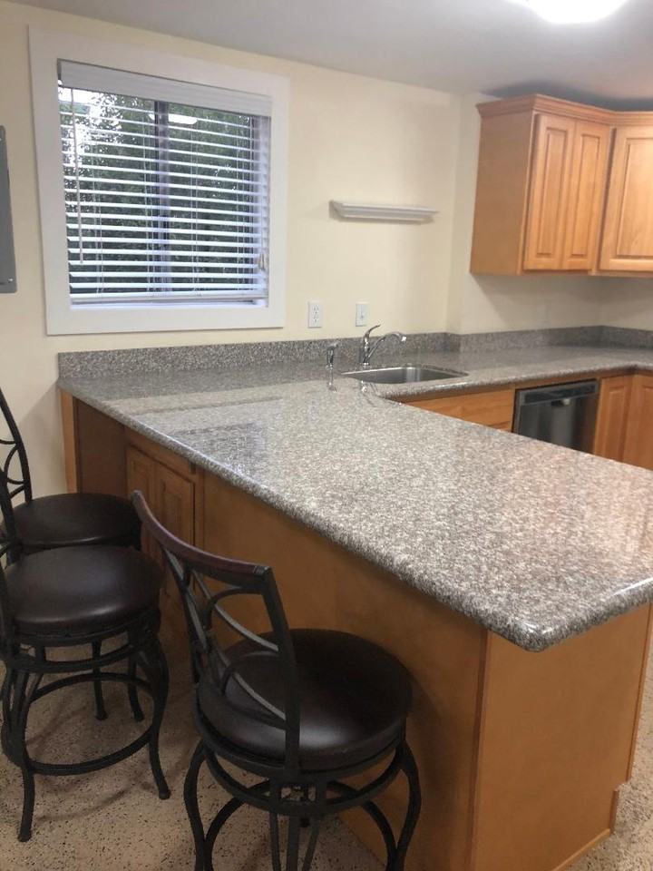 223 W G St - Photo 4 of 15