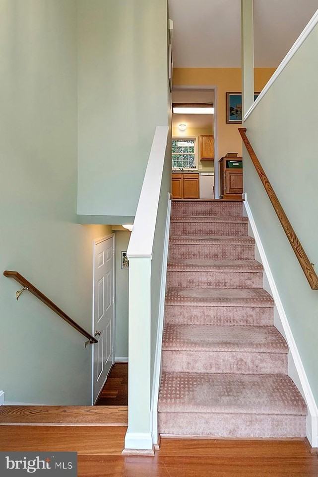 17476 Hawthorne Ave - Photo 3 of 13