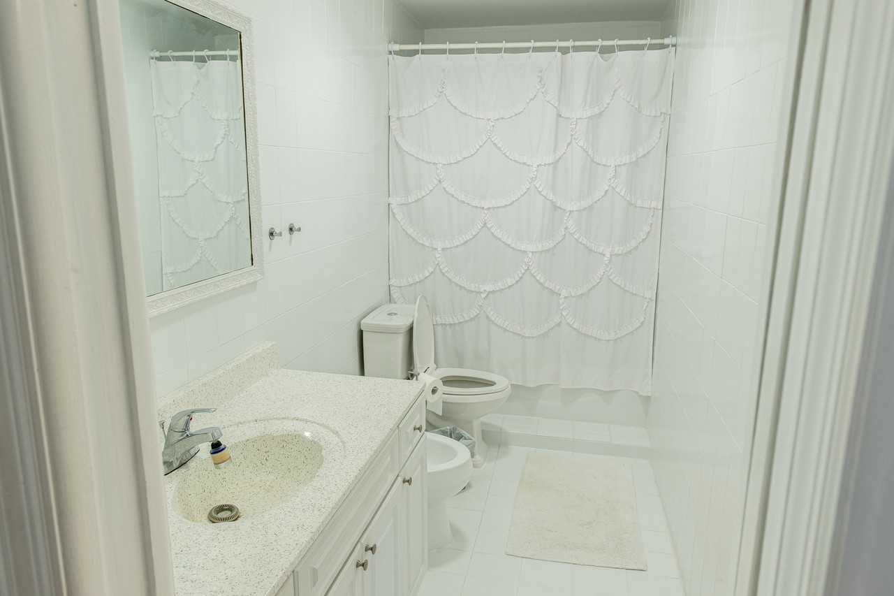 1022 Sw 84th Ave #NA - Photo 6 of 23