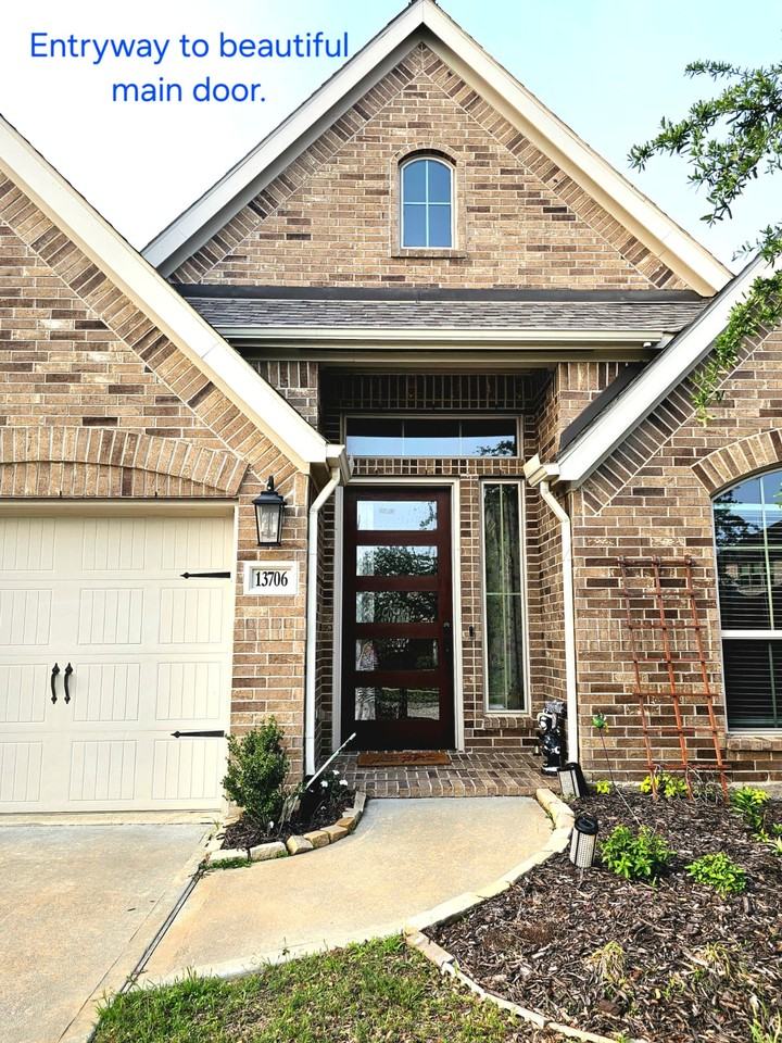 13706 Duro Bluff Dr #NA - Photo 2 of 17