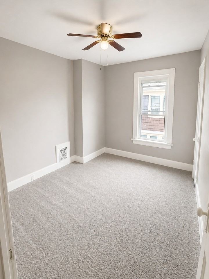 8 Roosevelt Ave #2 - Photo 4 of 9