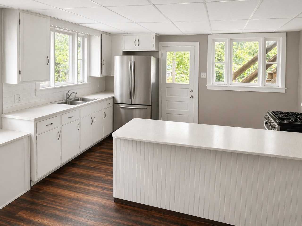 8 Roosevelt Ave #2 - Photo 6 of 9