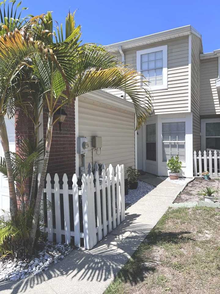 3023 Beecher Dr E #D - Photo 3 of 38