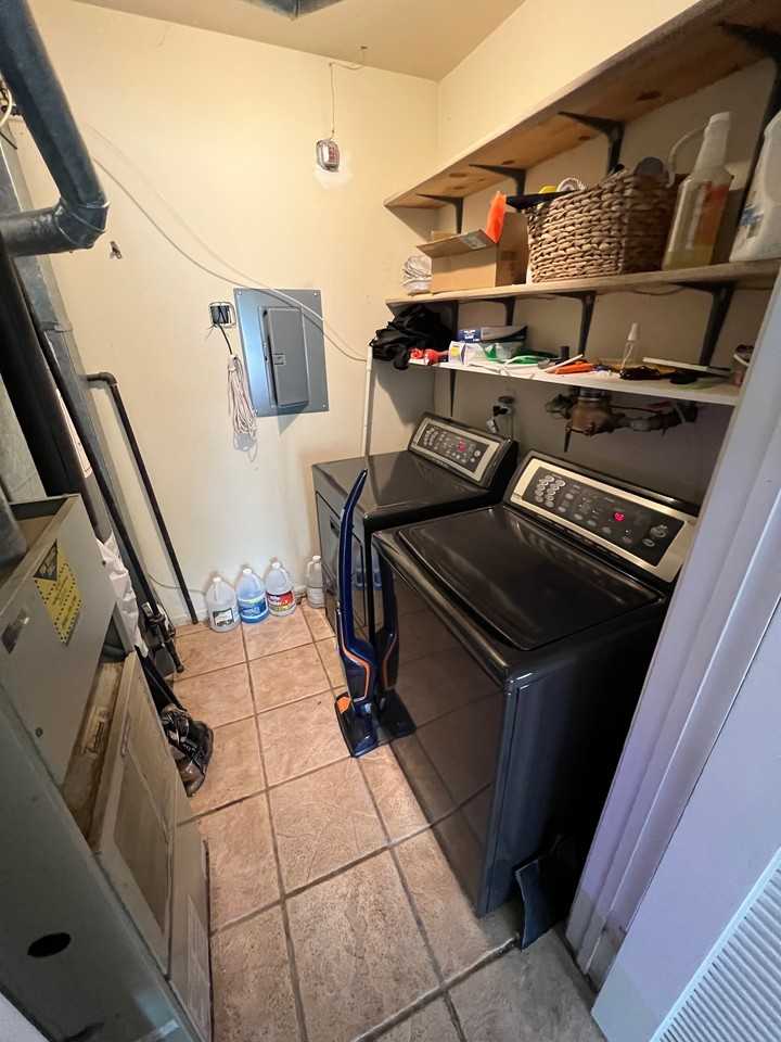 282 Plum Dr #1 - Photo 4 of 25