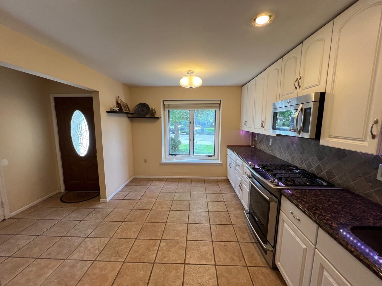 282 Plum Dr #1 - Photo 5 of 25