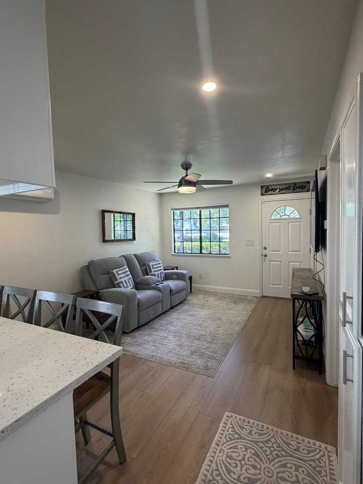 1444 E Canal Dr #NA - Photo 5 of 9