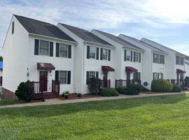 featured image of 633 Beaverview Dr #633