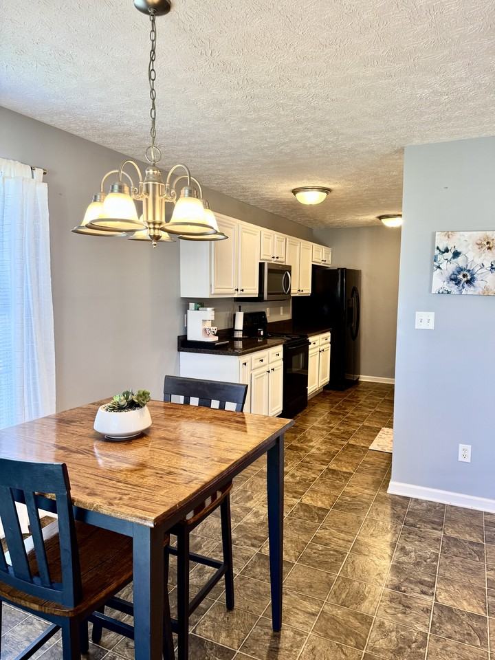 408 Cedar Hollow Dr #NA - Photo 3 of 12