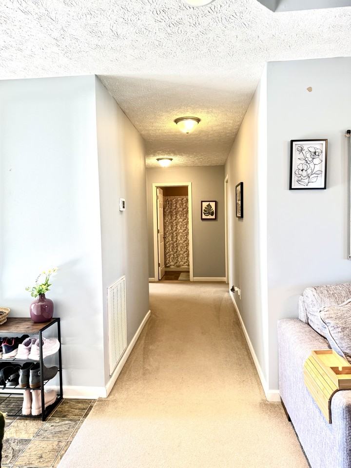 408 Cedar Hollow Dr #NA - Photo 6 of 12