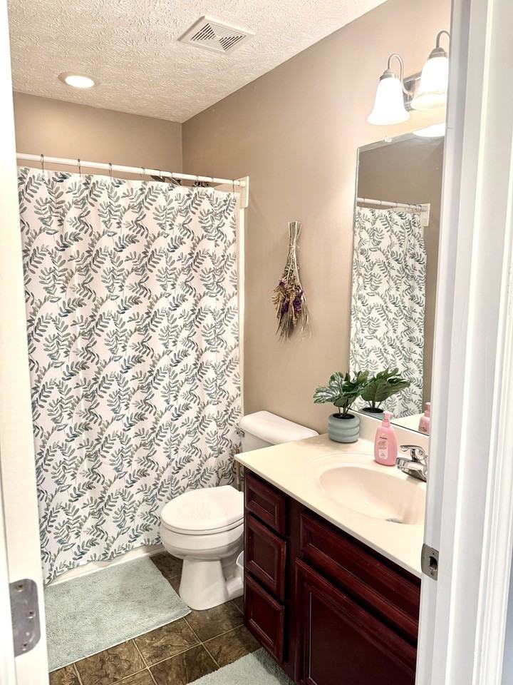 408 Cedar Hollow Dr #NA - Photo 7 of 12